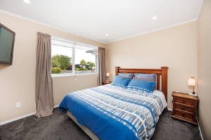 28 Raglan Avenue-24