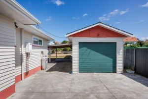 14 Parkland Crescent-13